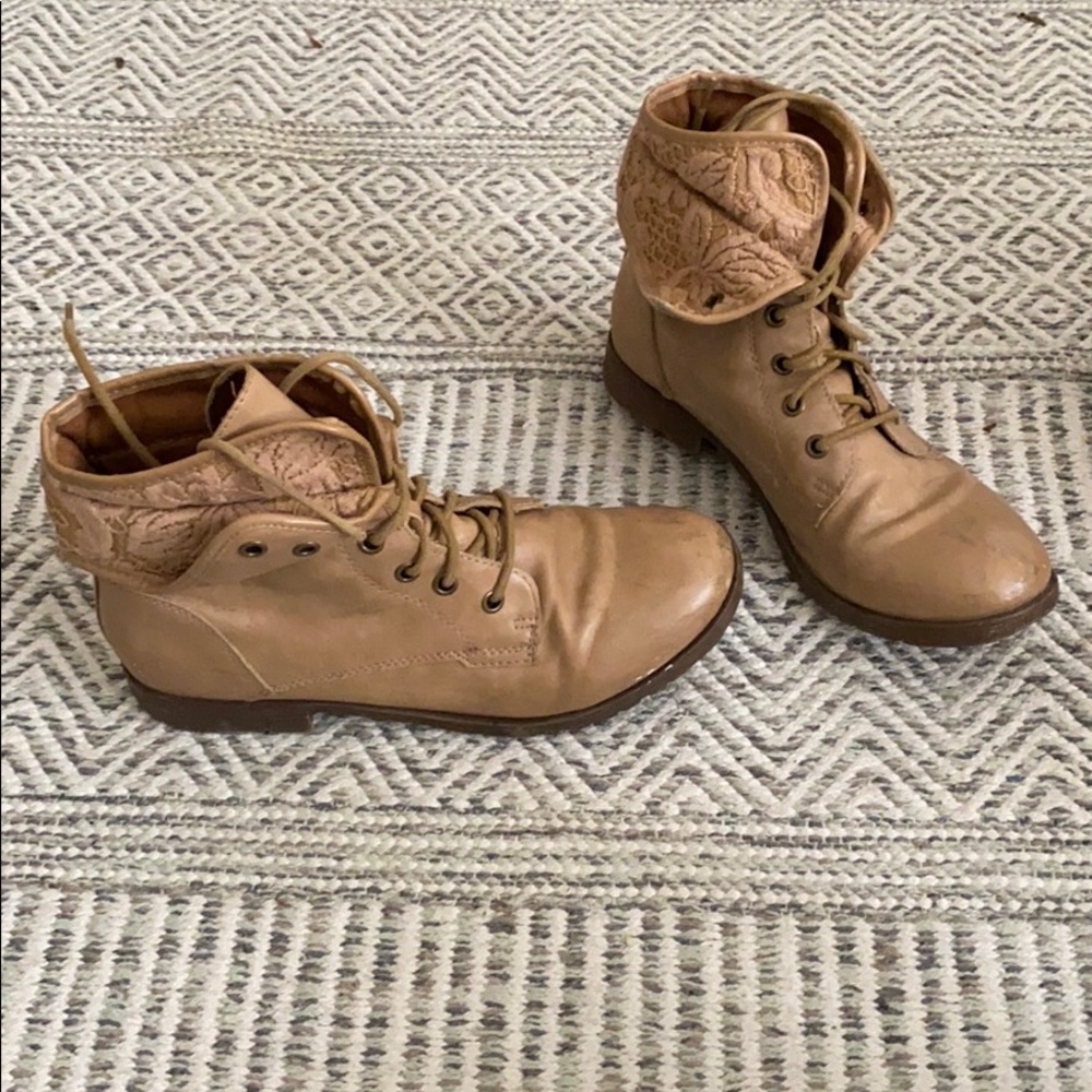 Light brown booties